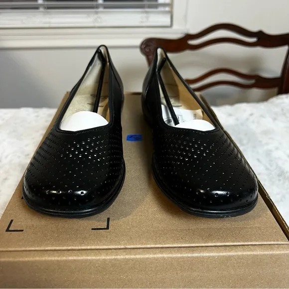 New Ara Black Leather Avril Slip-On Ballet Flats sz 7.5