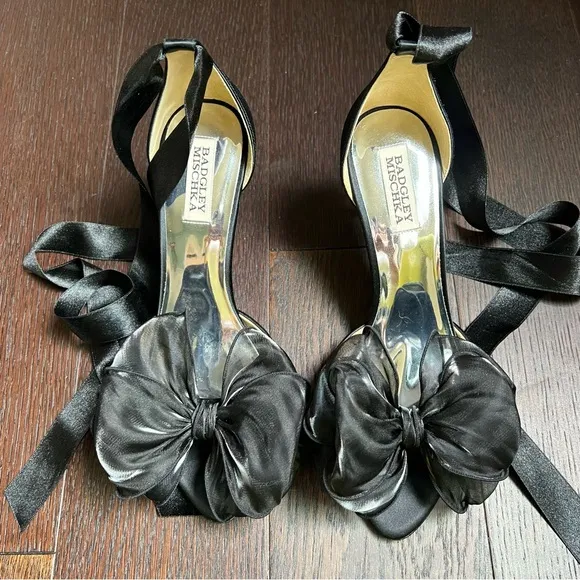 NEW - BADGLEY MISCHKA Neryssa Satin Ankle-wrap Bow Sandals In Black Satin