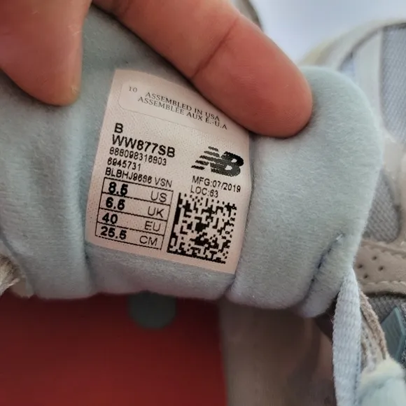New Balance Abzorb walking 877