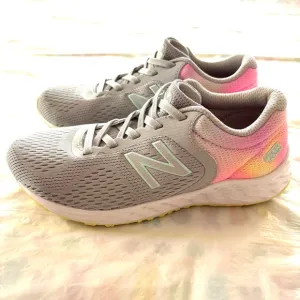 New Balance Girls Fresh Foam Arishi V2 Sneakers Pink gray SZ 2 NWOT