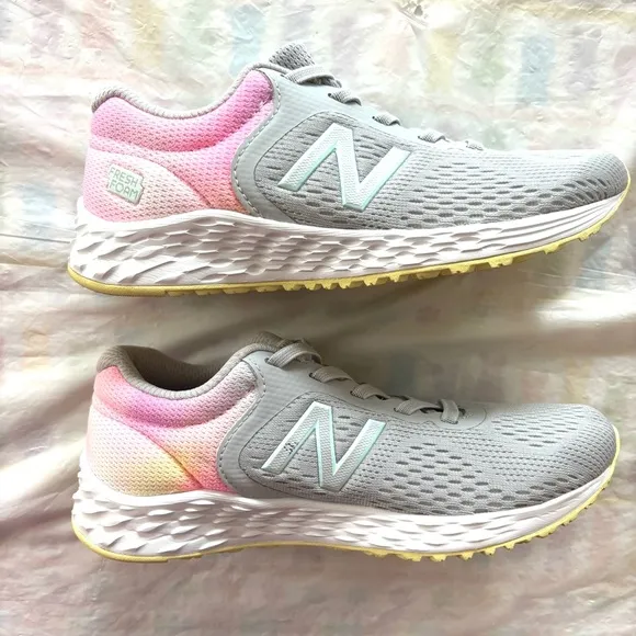New Balance Girls Fresh Foam Arishi V2 Sneakers Pink gray SZ 2 NWOT