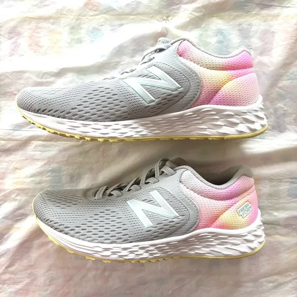 New Balance Girls Fresh Foam Arishi V2 Sneakers Pink gray SZ 2 NWOT