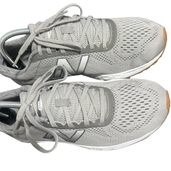 New Balance Mens Sz 9 Course Low-Top Grey Running Fresh Foam Athletic Gym Shoe
