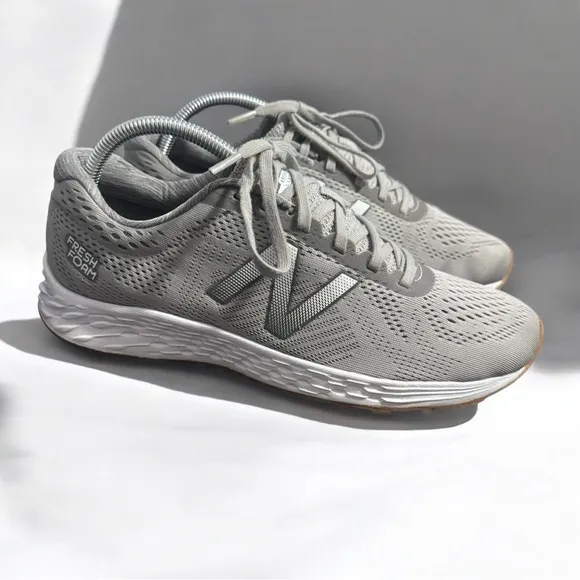 New Balance Mens Sz 9 Course Low-Top Grey Running Fresh Foam Athletic Gym Shoe