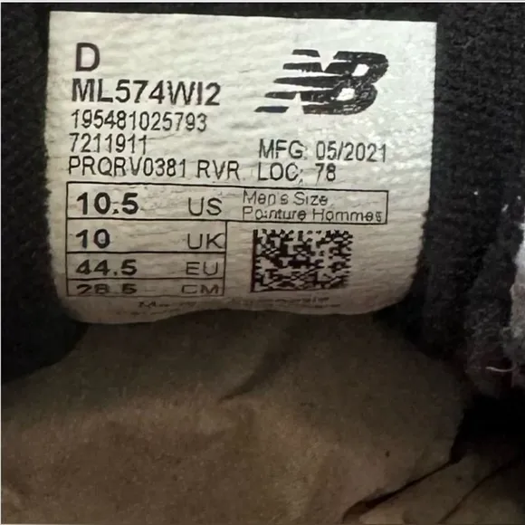 New Balance Retro Red and Gray Sneakers with Bold Design