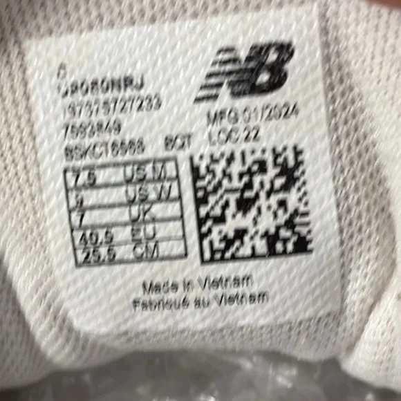 New Balance White Sneakers with Cushioned Sole and Mesh Upper