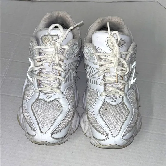 New Balance White Sneakers with Cushioned Sole and Mesh Upper