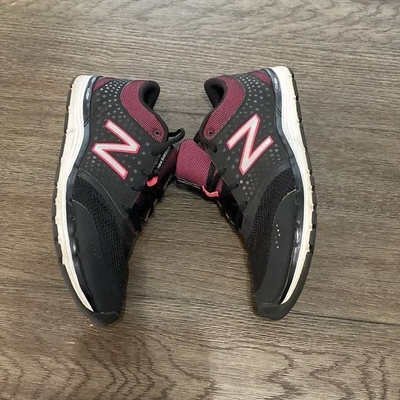 New Balance Women's 577 Memory Sole Black Pink Training Sneakers | Size 9.5