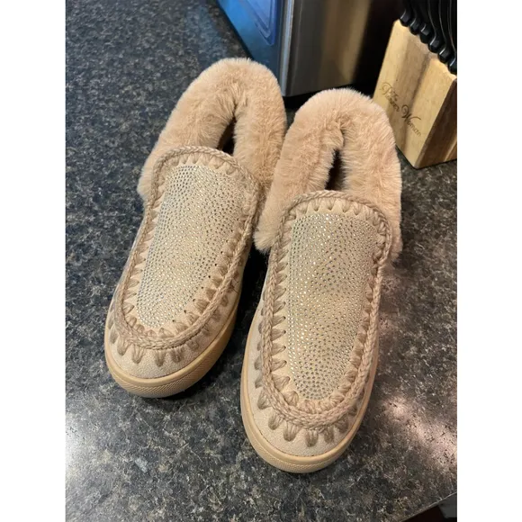 New Blondo Ava Embellished Waterproof Faux-Fur &amp; Genuine Suede Mocassin