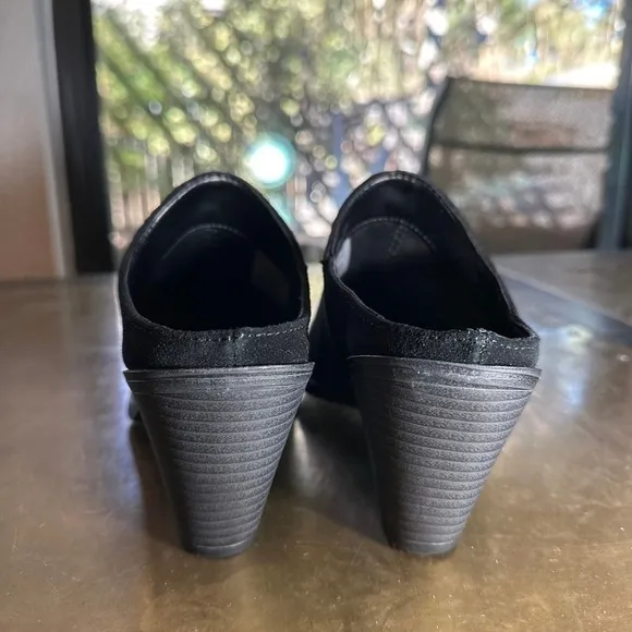 NEW Blondo Womens Waterproof Mules Clogs Loafers Nicole Slip On Suede Black 7.5