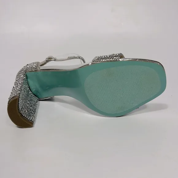 NEW Blue by Betsey Johnson Women’s Rina Satin Embellished Evening Sandals Size 6