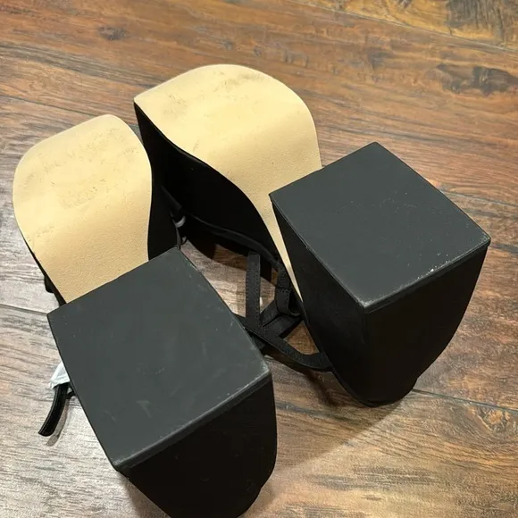 NEW! Circus NY by Sam Edelman Black Mari Strappy Platform Sandal - Size 8.5