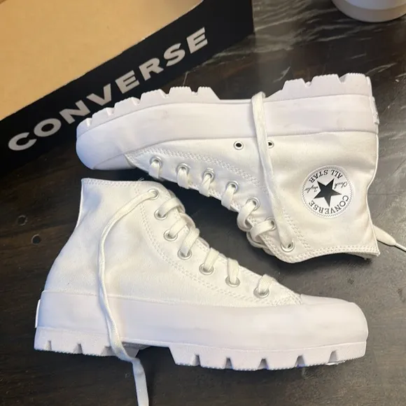NEW Converse Chuck Taylor All Star White Lug Sole high top sneakers women size 8