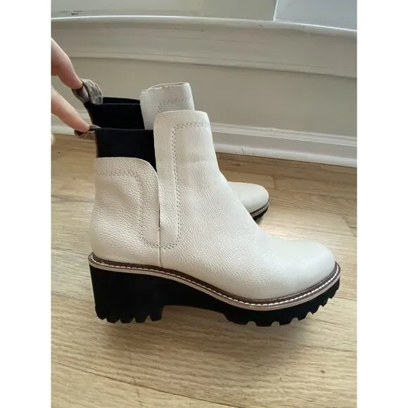 NEW Dolce Vita Women’s Huey H20 Leather Cream Ankle Boots Booties Pull-on Size 9