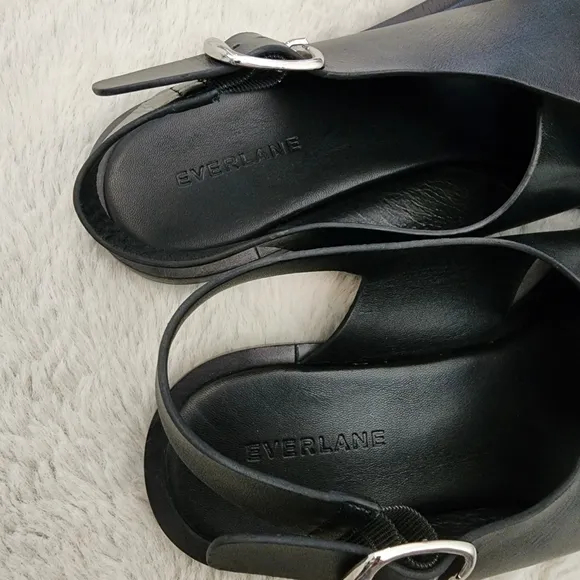 NEW Everlane The City Crossover Black Leather Sandals with Buckle