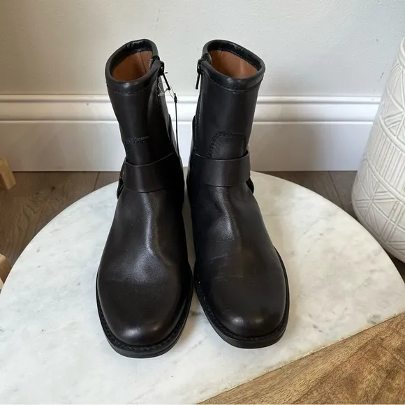 New! House of Harlow 1960 Portia Black Leather boots women’s size 6.5