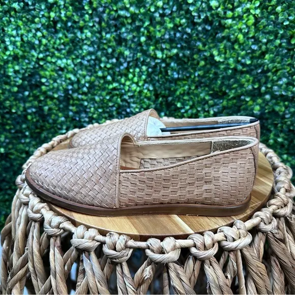 New in box Nisolo x anthropologie Mara Woven Slip-On Almond