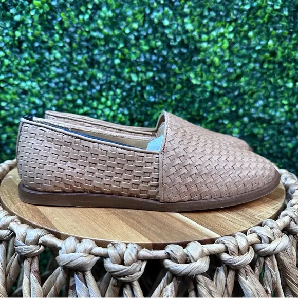 New in box Nisolo x anthropologie Mara Woven Slip-On Almond