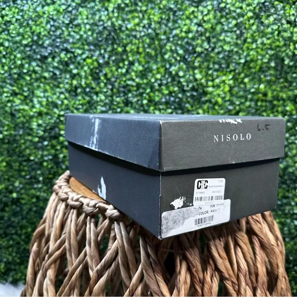 New in box Nisolo x anthropologie Mara Woven Slip-On Almond