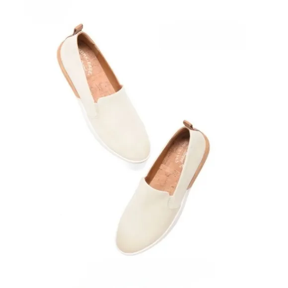 NEW Kork-Ease Peyton Napa Suede Leather Flats Slip on shoe Size 11 Cream