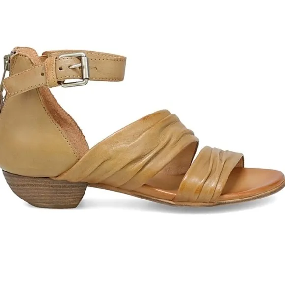 NEW Miz Mooz Leather Heeled Sandals - Cassie