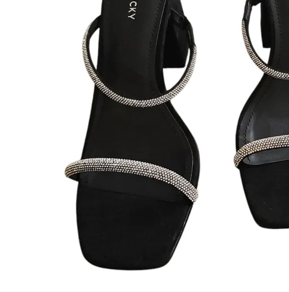 New Nordstrom Lisa Vicky Black Women  Pave Block Heel Slide Sandal Size 9.5M