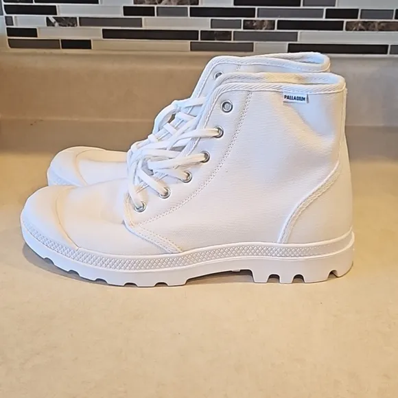NEW! PALLADIUM Unisex Pampa High Top Sneakers W 12.5 M 11.