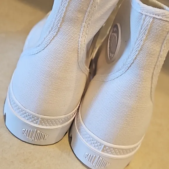 NEW! PALLADIUM Unisex Pampa High Top Sneakers W 12.5 M 11.