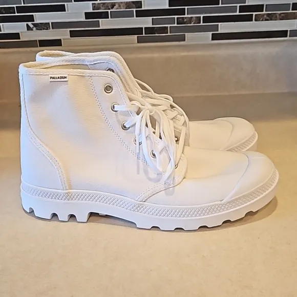 NEW! PALLADIUM Unisex Pampa High Top Sneakers W 12.5 M 11.