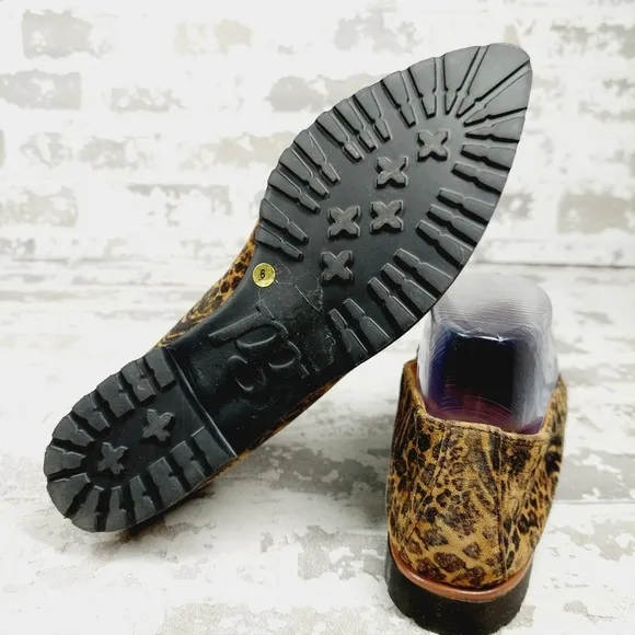 NEW Paul Green Brown Leopard Animal Print Pointed Toe Slip On Loafers A600
