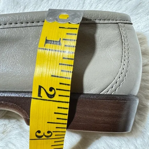 NEW SAS Wink Tripad Comfort BONE Slip On Penny Loafers Shoes Womens Size 5 1/2 M