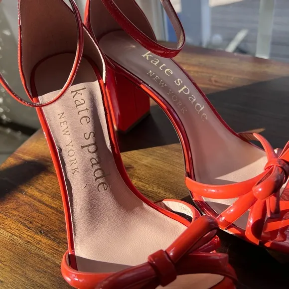 NEW Size 7.5 Kate Spade Flamenco Bow Patent Leather Ankle Strap Block Sandals