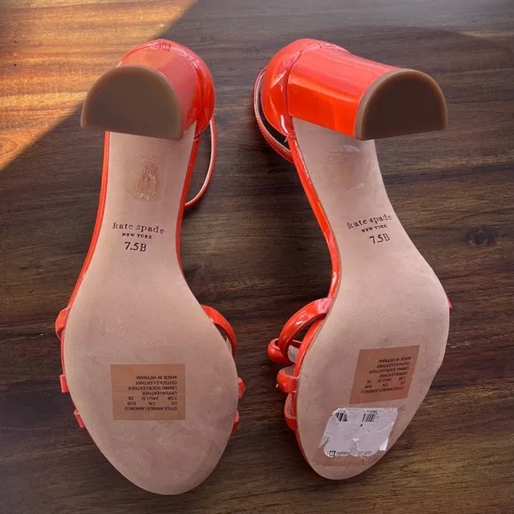 NEW Size 7.5 Kate Spade Flamenco Bow Patent Leather Ankle Strap Block Sandals