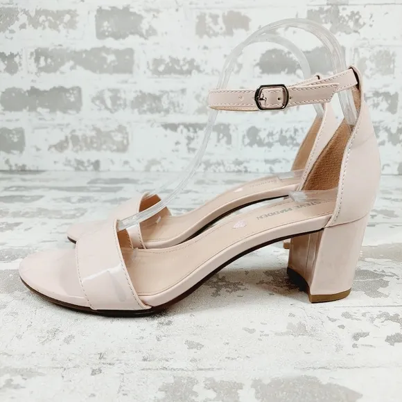 New Steve Madden Carrson Pink Ankle Strap Heleed Sandal K792