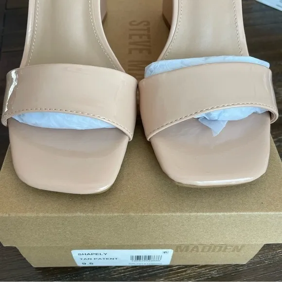New Steve Madden Shapely Vegan Wedge Sandals in Tan Patent