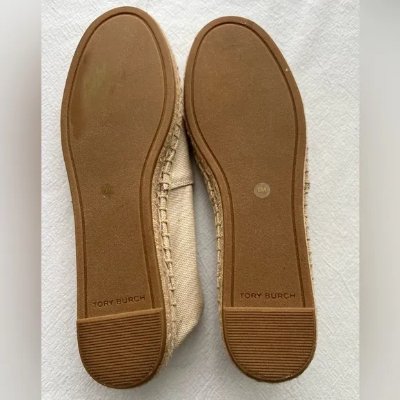 New Tory Burch Espadrilles with embroidered leather flowers Size 6
