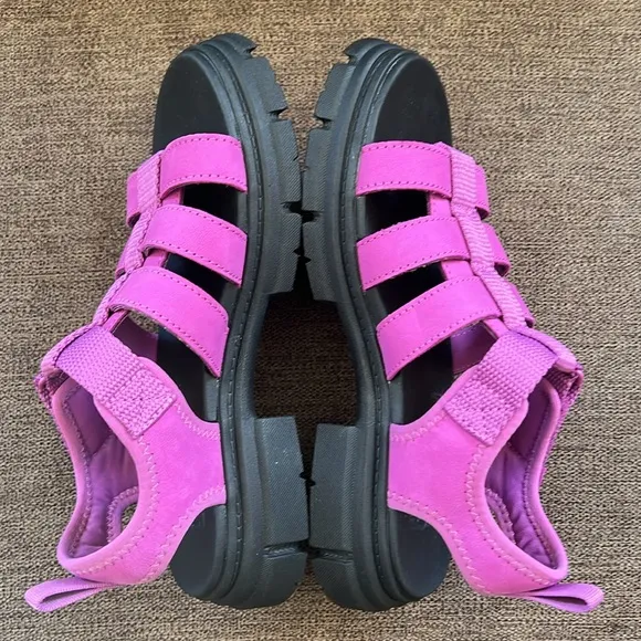 New UGG Ashton Multistrap Chunky Sandals Girls Size 2 (Youth) in Pink