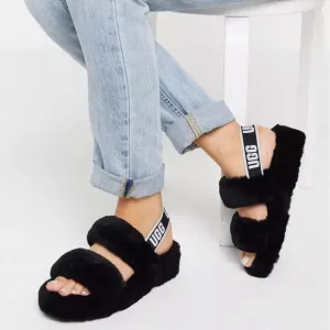 New UGG Oh Yeah double strap flat sandals size 6
