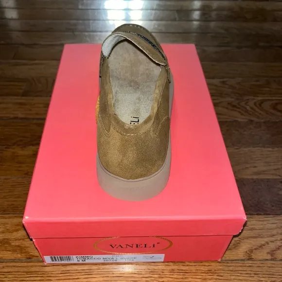 NEW Vaneli Suede Kimmo Loafers Tobacco Brown Women’s Size 8