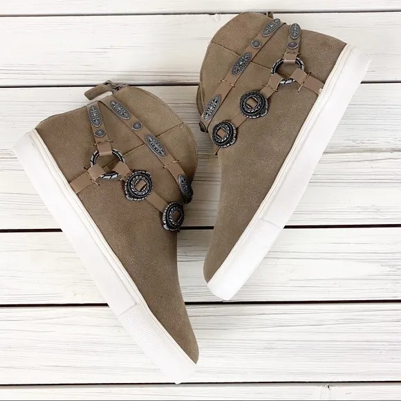 NEW Very Volatile Menloh Taupe Boho Western Sneakers 8
