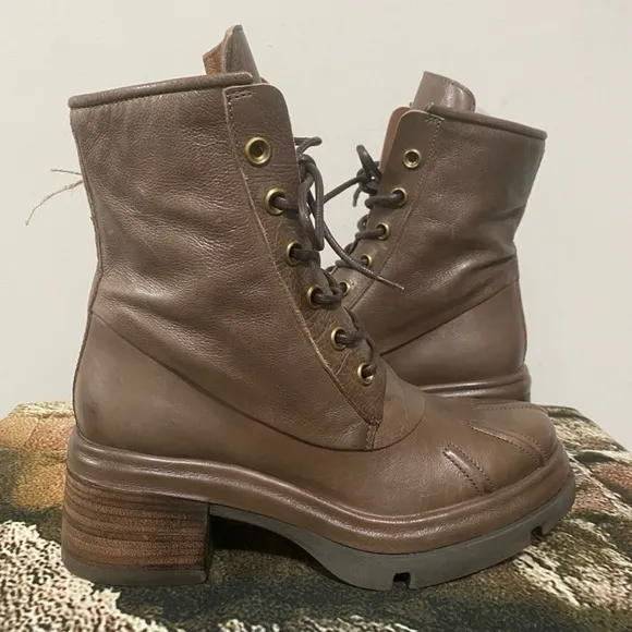 NIB AS98 Fango Everett Boots Size 39