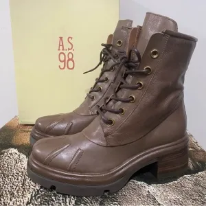 NIB AS98 Fango Everett Boots Size 39