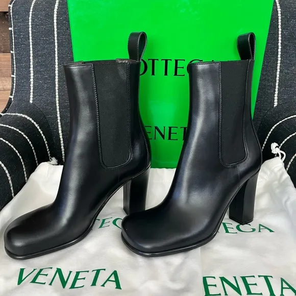 NIB BOTTEGA Venetta calfskin boots
