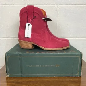NIB Buck &amp; Brana Women's Casey Leather Western Fashion Booties Size 9.5 Barbie‎