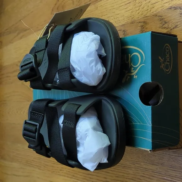 NIB Chaco Chillos Slide Sandals Black Adjustable Strap Sandal Kid's Size 4