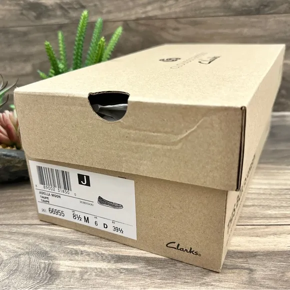 NIB Clarks Cloudsteppers Adella Moon Knit Slip On Shoes Loafers Flats Taupe