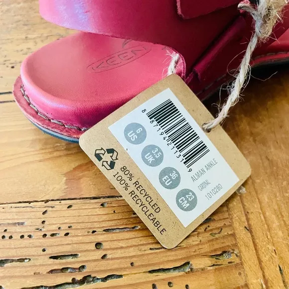 NIB Keen women’s Alman Ankle leather strappy sandals buckle SZ 6 cardinal red