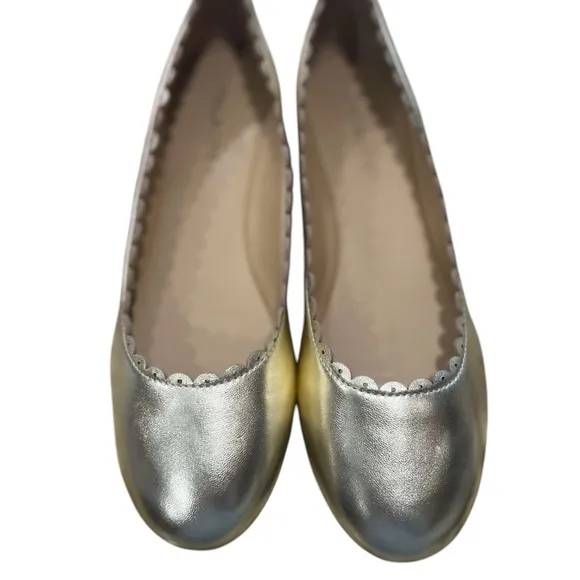 NIB~ PENELOPE SCALLOPED BALLETFLATS - METALLIC NAPA LEATHER 9.5M
