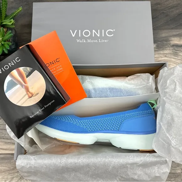 NIB Vionic Kallie Slip On Sneaker Flats Azure Knit Blue 8M