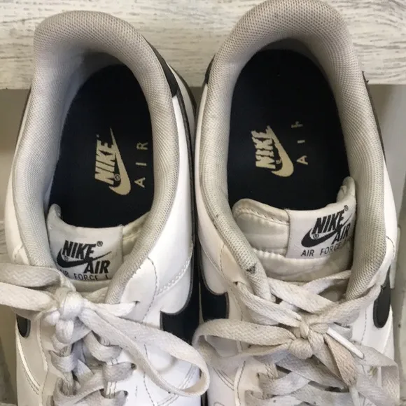 Nike Air Force 1 Low Black Sole